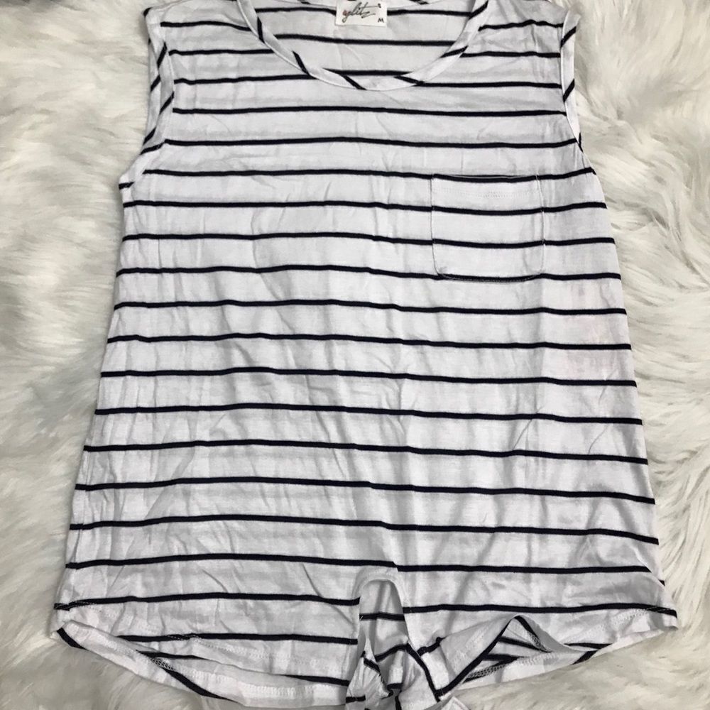 Sleeveless tank top